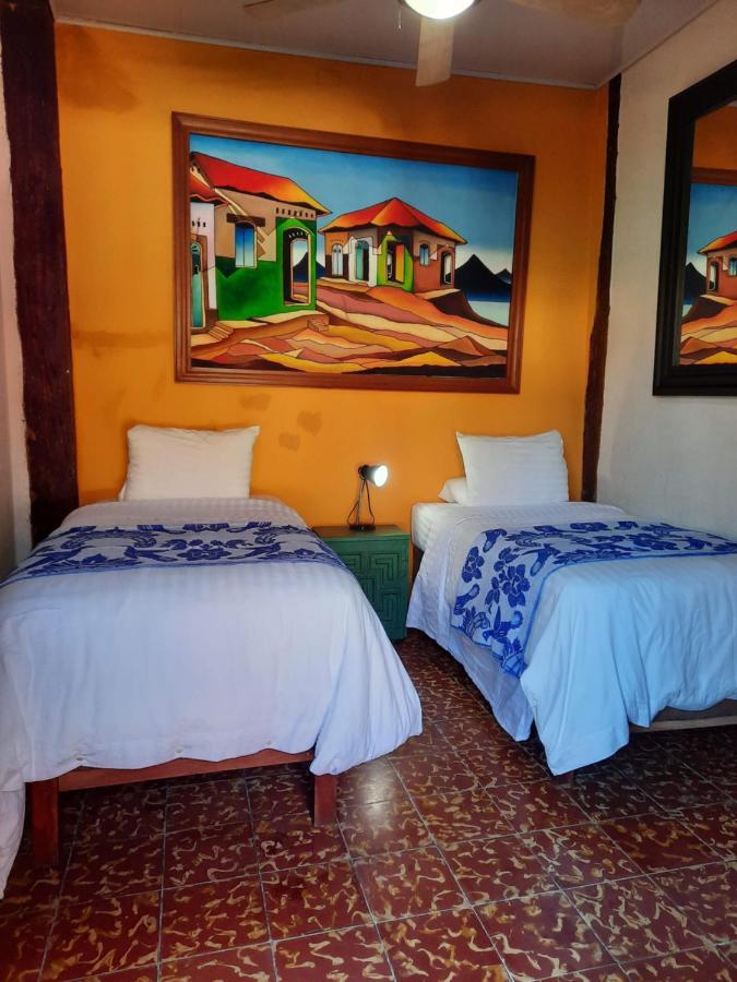 לאון Hotel La Posada Del Doctor מראה חיצוני תמונה