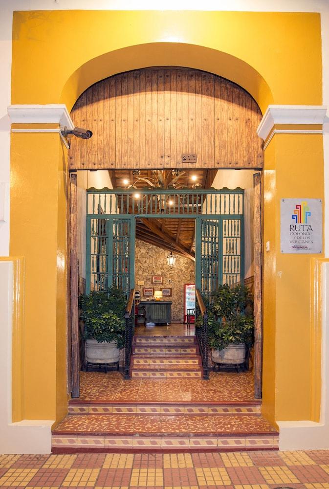 לאון Hotel La Posada Del Doctor מראה חיצוני תמונה